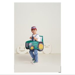 Tractor costume 🚜